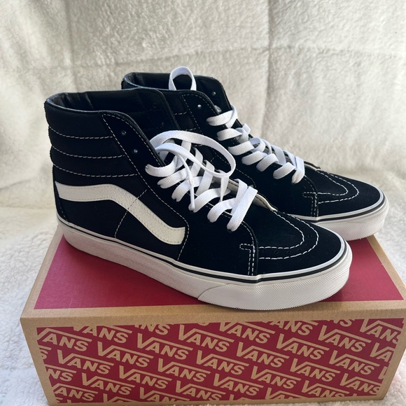 Vans Black and White Sneakers - Picture 5 of 15